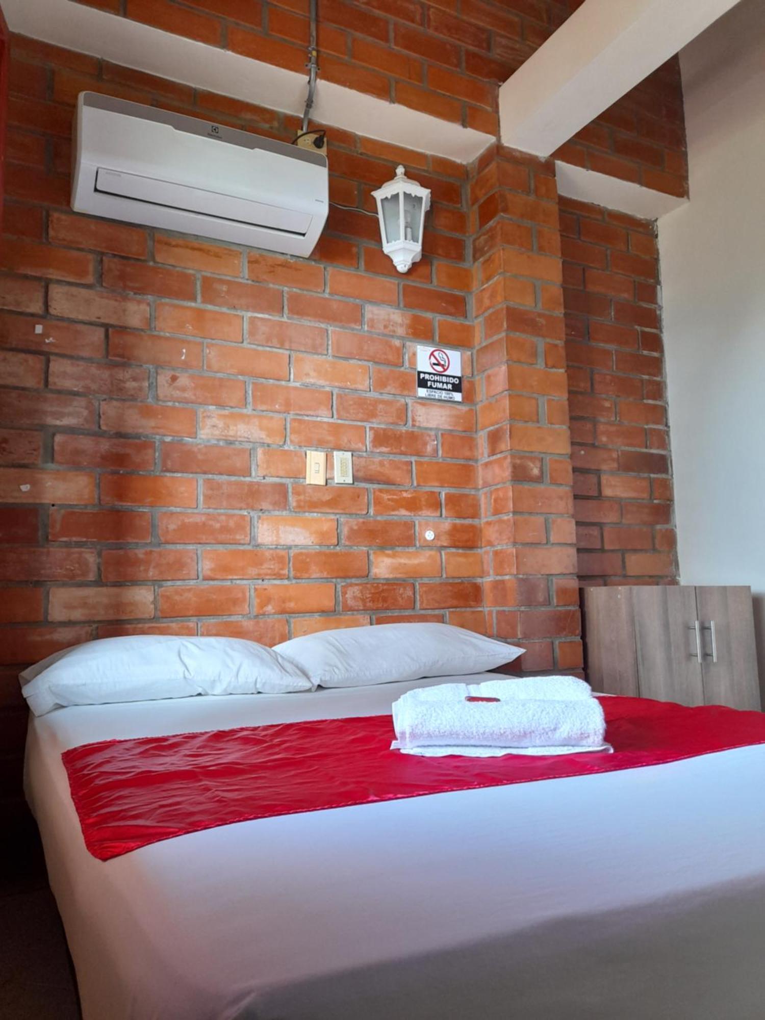 Hotel Boutique Los Gentiles Santa Fe de Antioquia Szoba fotó